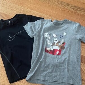 Nike Kids Black and Gray Graphic Tees